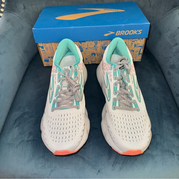 New Size 9.5 Brooks Glycerin 20 Sneakers - Picture 3 of 8